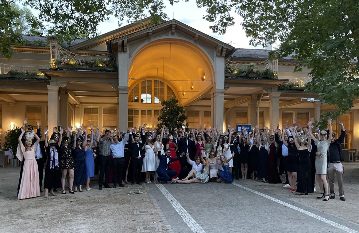 Glamorous flair at the annual accadis Summer Fête 