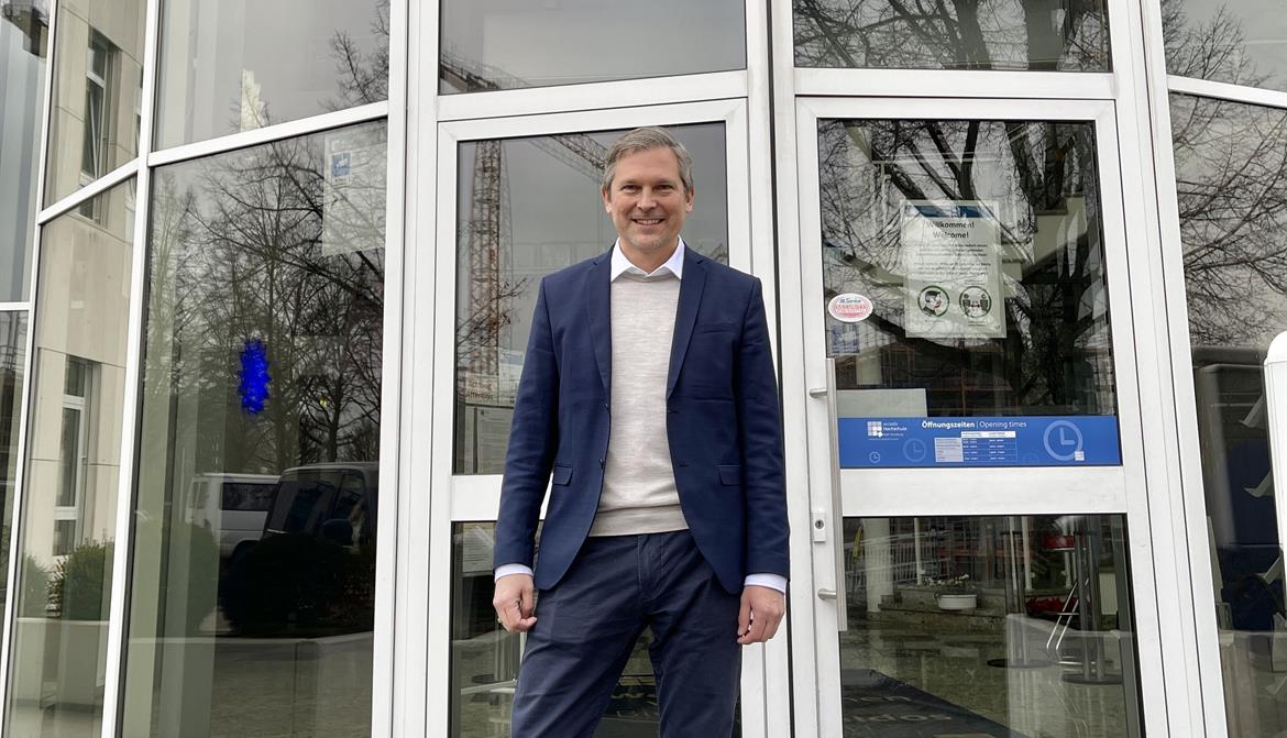 Prof. Florian Pfeffel re-elected accadis President