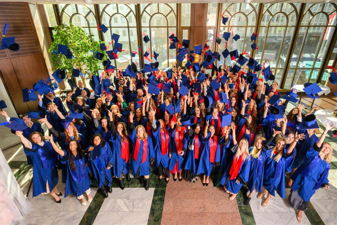 Over 100 Flying Caps at the 31st Graduation Ceremony